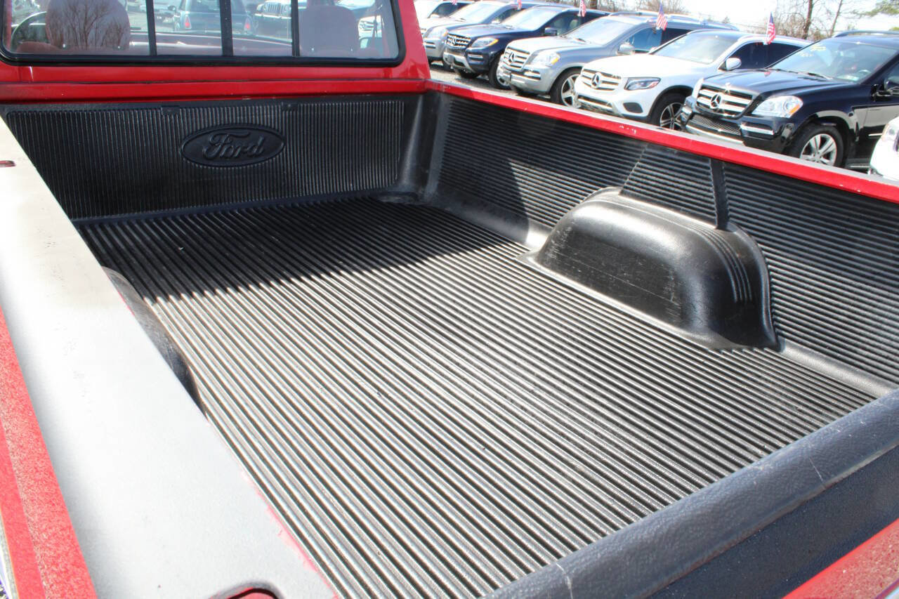 Used 1995 Ford F150 XLT image 18