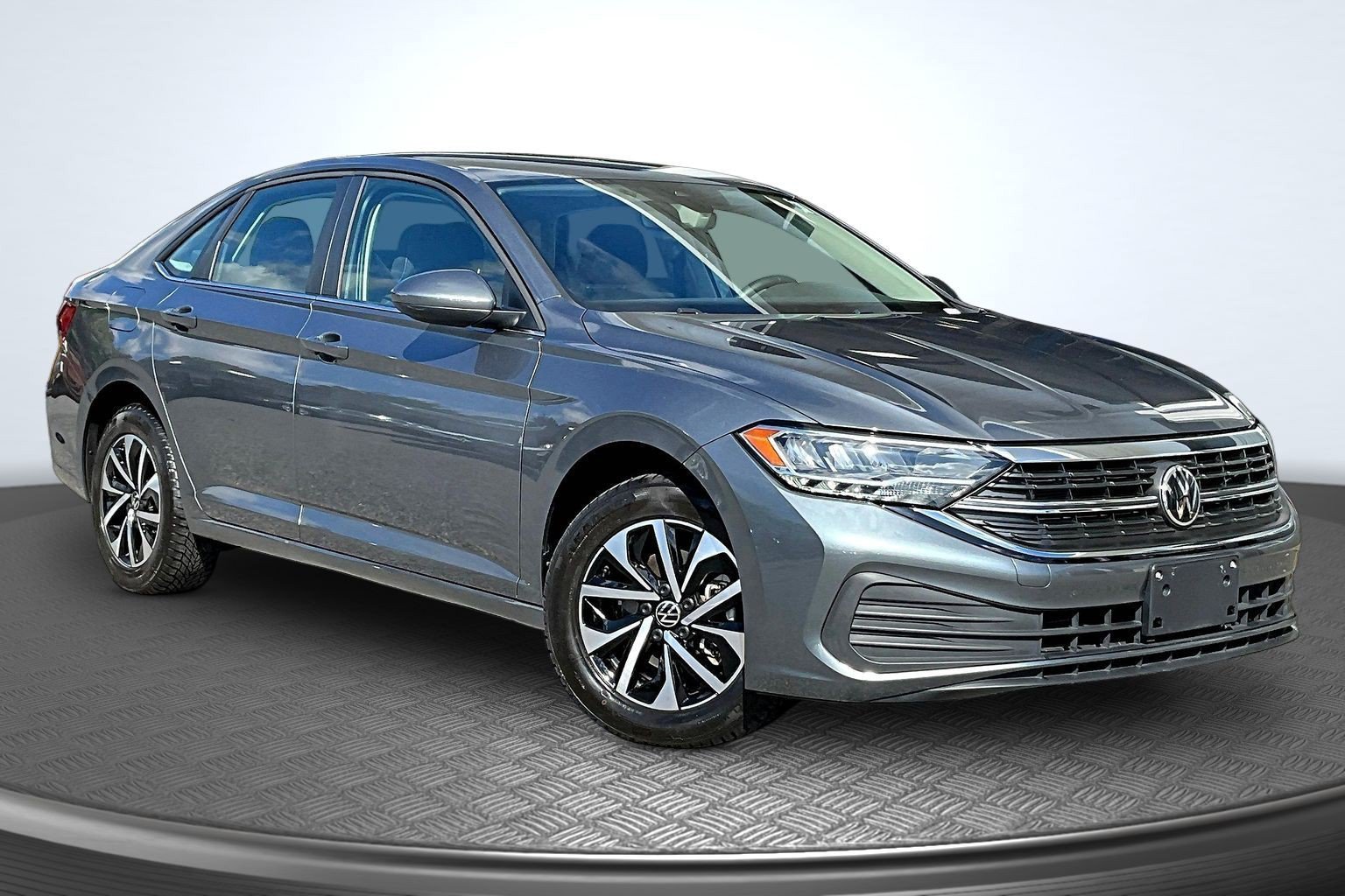 Used 2024 Volkswagen Jetta S FWD image 2