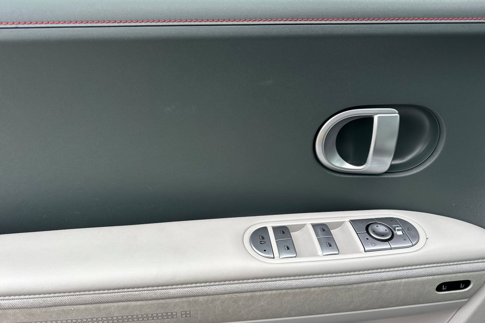 Certified 2024 Hyundai Ioniq 5 Limited RWD image 11