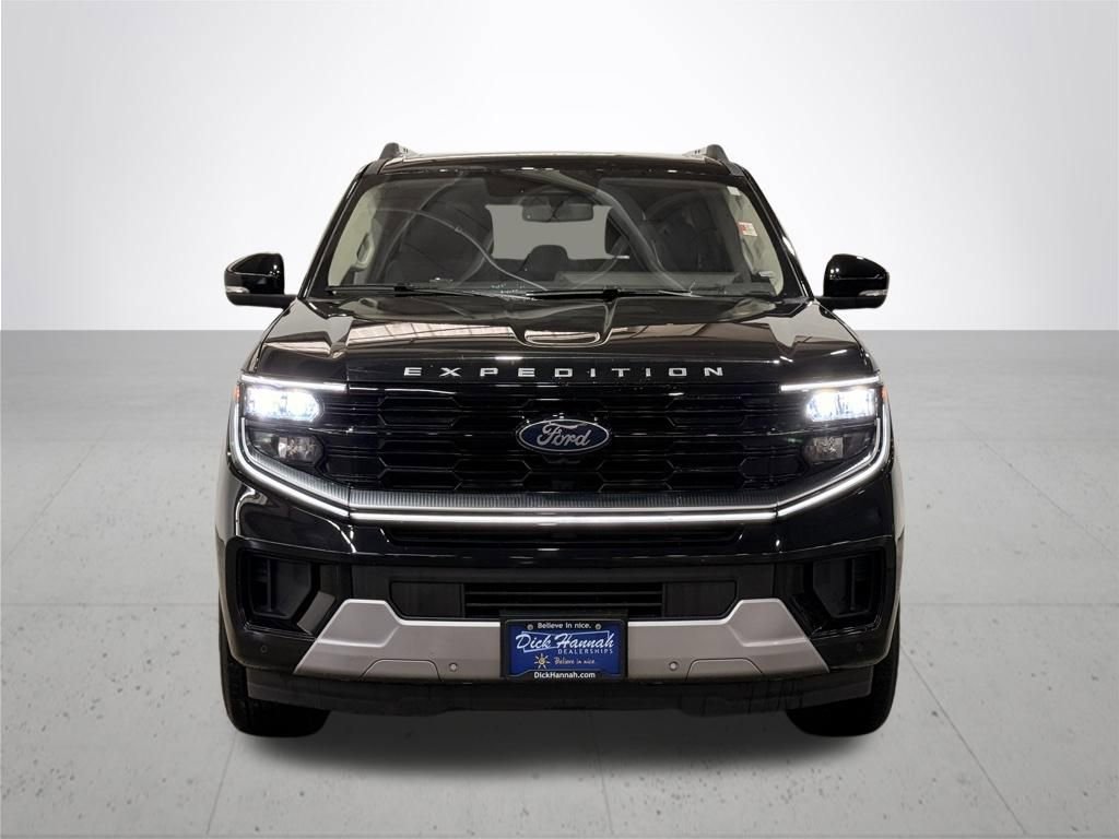 Certified 2025 Ford Expedition Max Platinum AWD/4WD image 4
