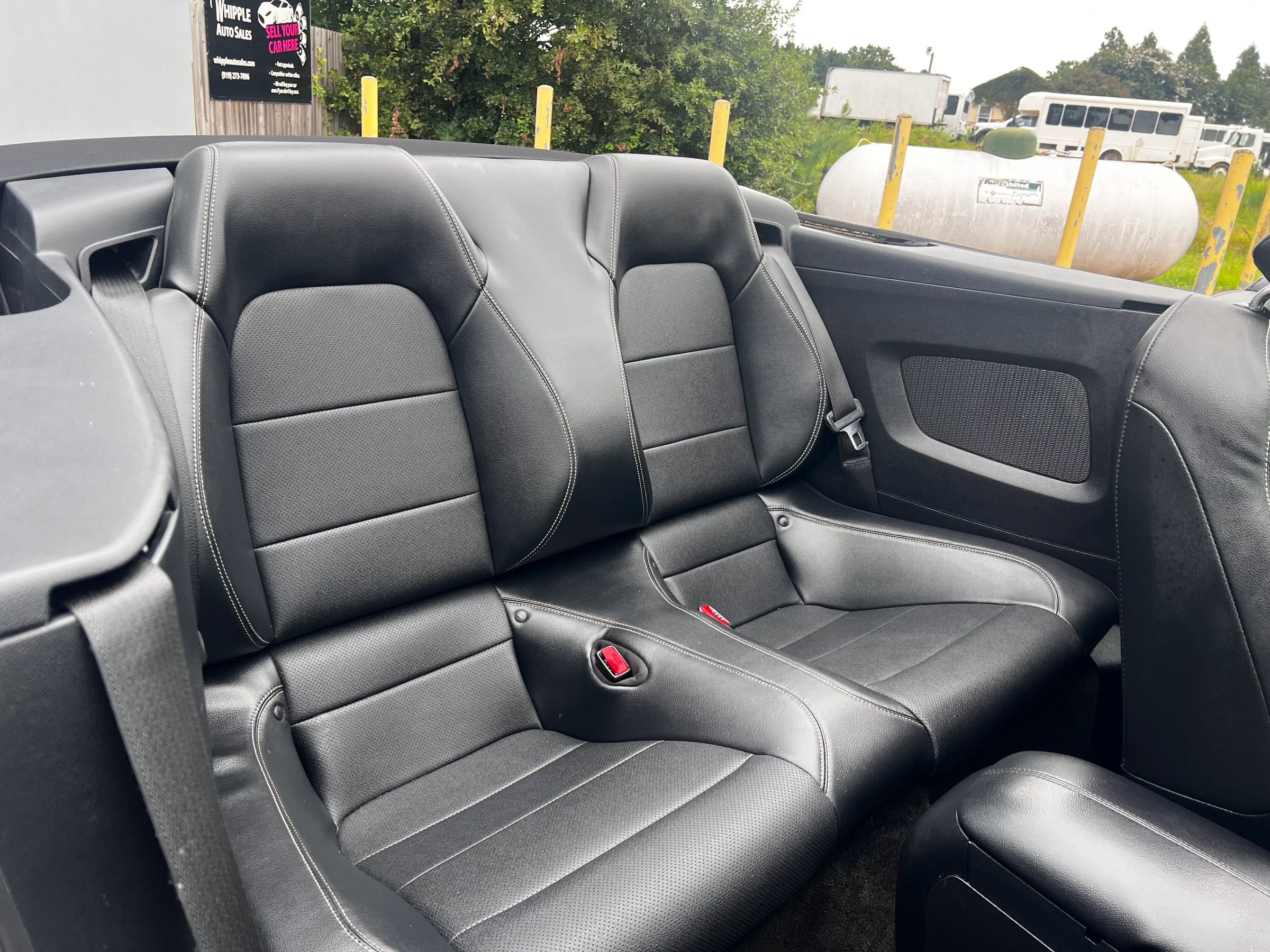 Used 2017 Ford Mustang Premium image 26