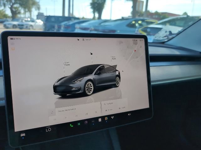 Used 2022 Tesla Model 3 Standard Range RWD image 12