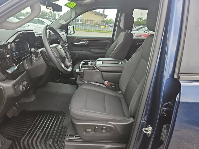 Used 2023 Chevrolet Silverado 1500 LT AWD/4WD image 10