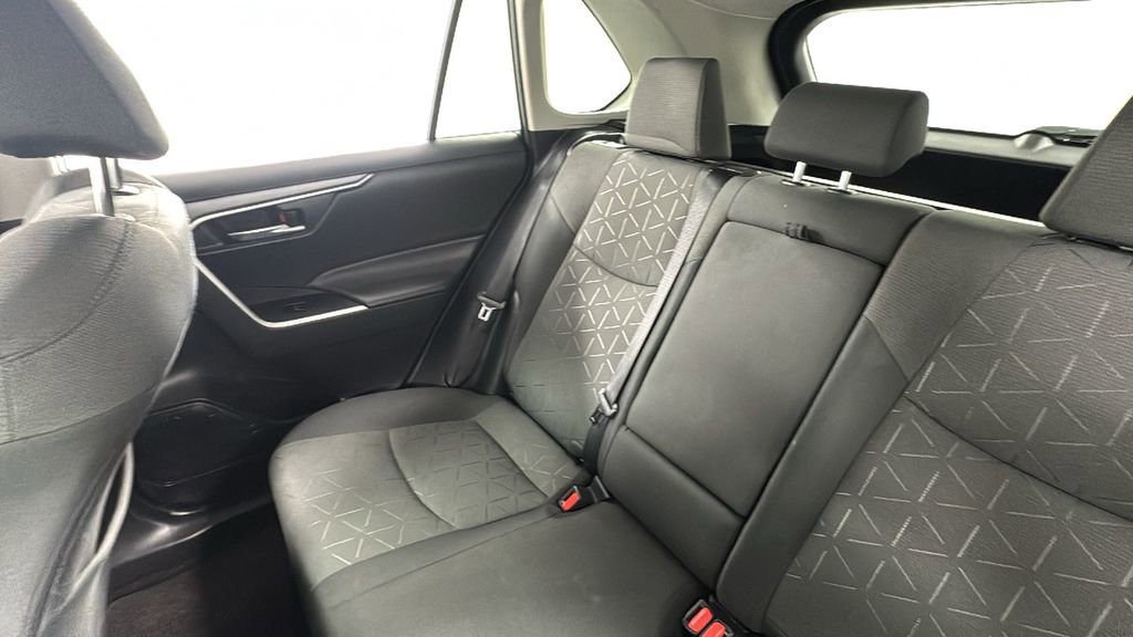 Used 2022 Toyota RAV4 XLE image 14