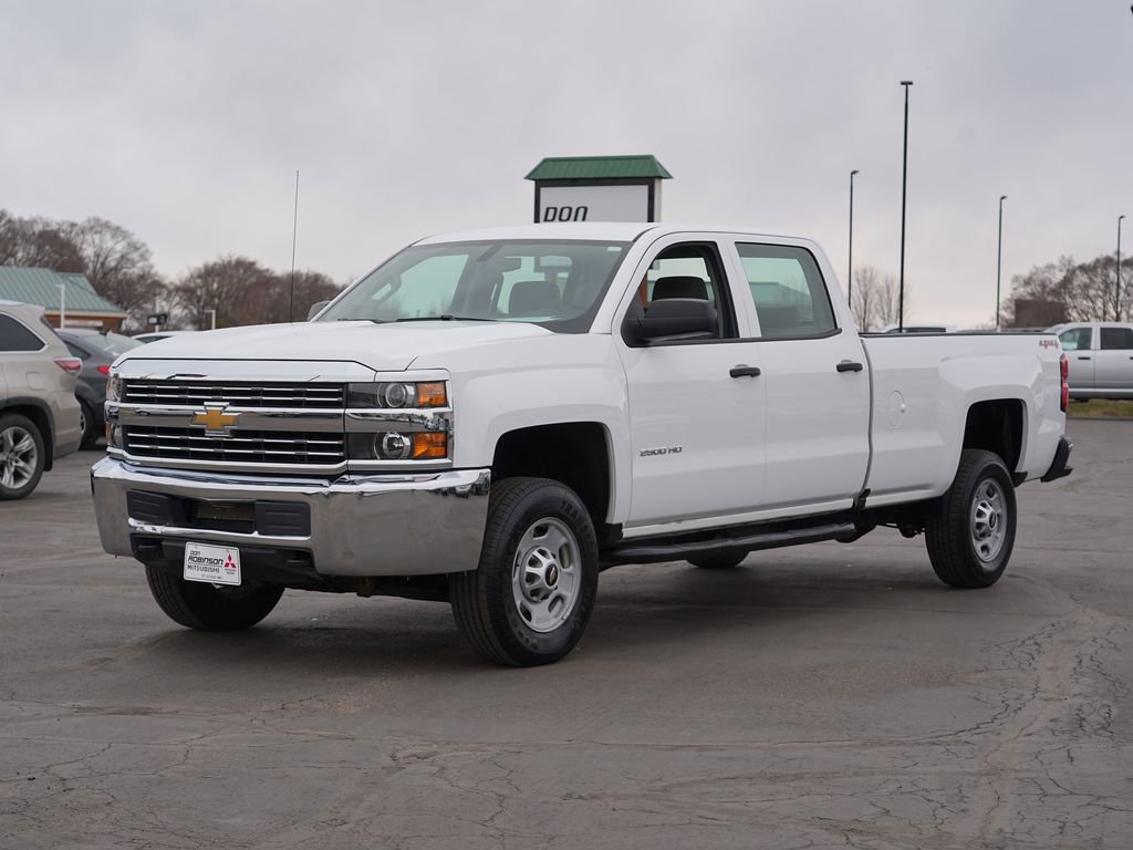 Used 2016 Chevrolet Silverado 2500 W/T AWD/4WD image 4