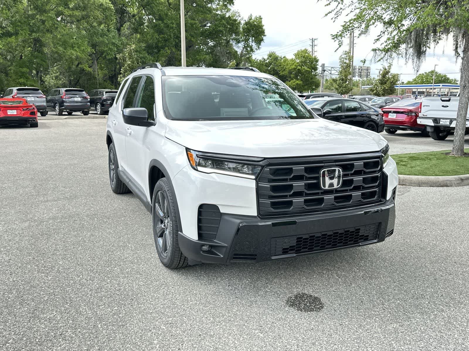 New 2026 Honda Pilot Sport image 8