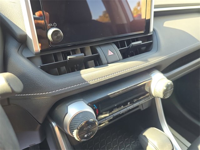 Used 2024 Toyota RAV4 LE image 22