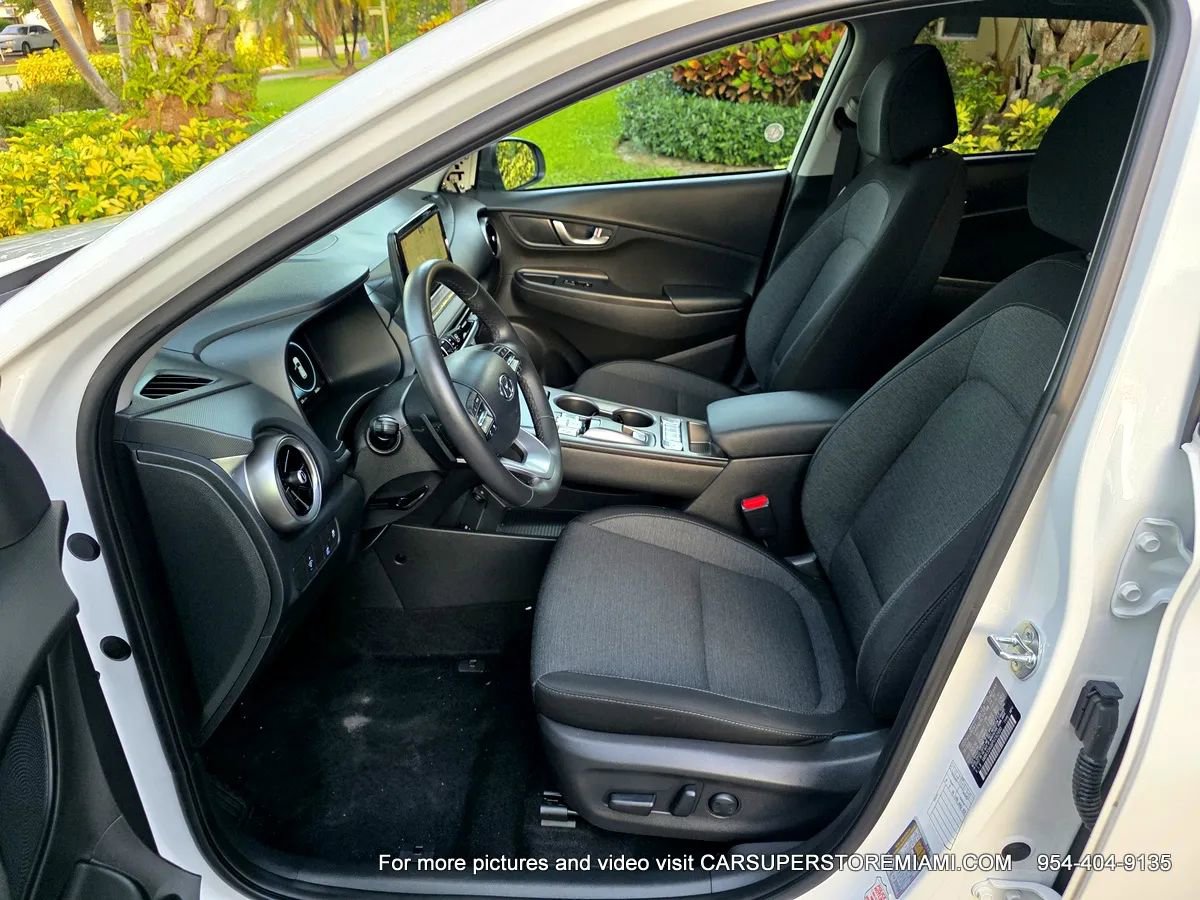 Used 2023 Hyundai Kona SEL FWD image 35
