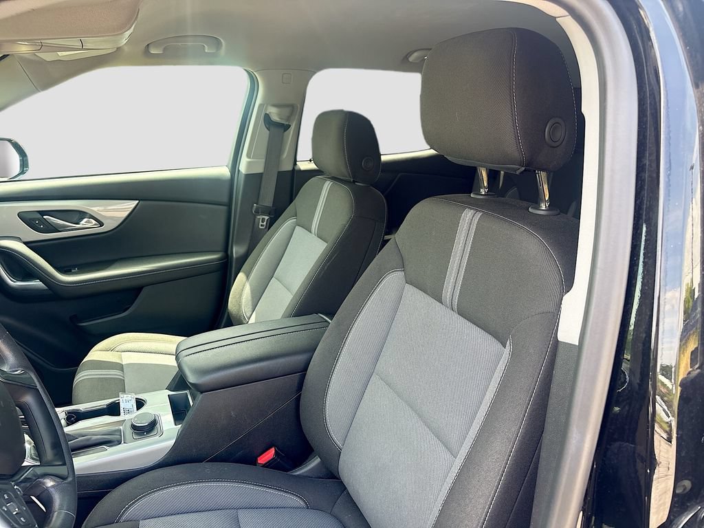 Used 2025 Chevrolet Blazer LT FWD image 20