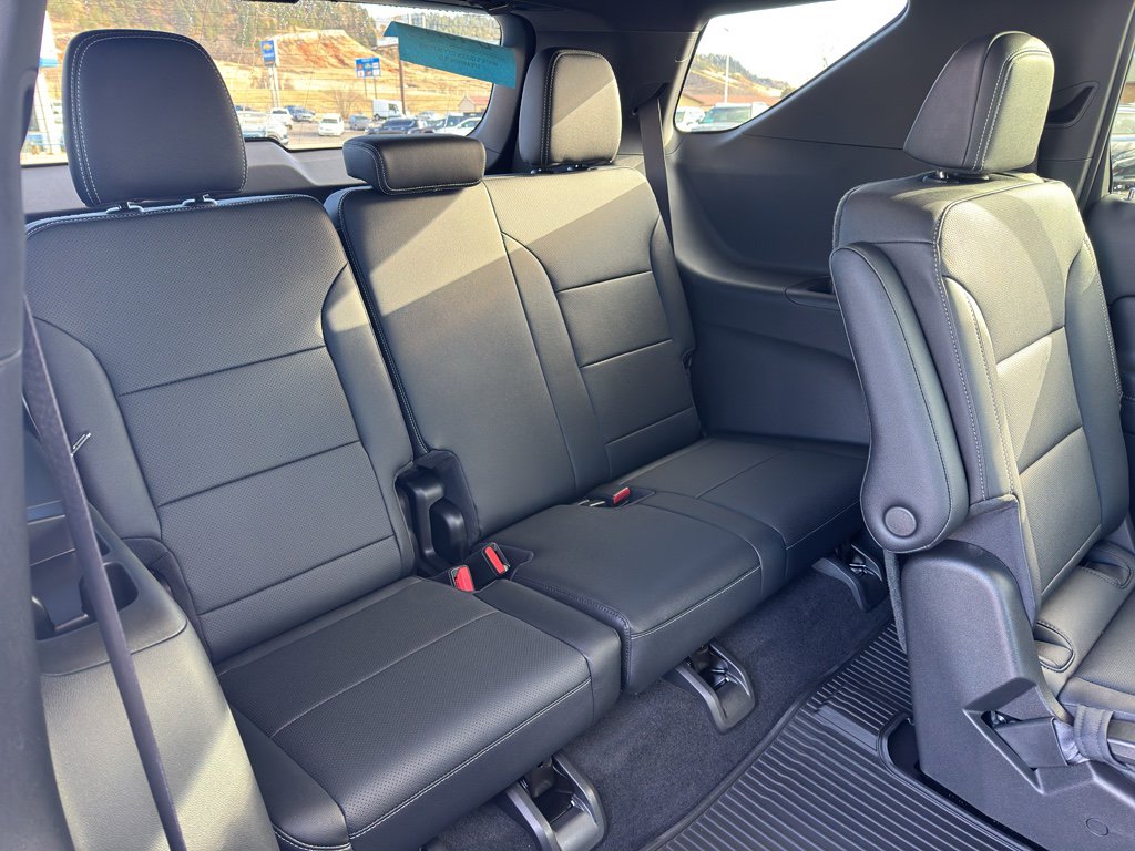 New 2026 Chevrolet Traverse LT w/ Midnight/Sport Edition image 25
