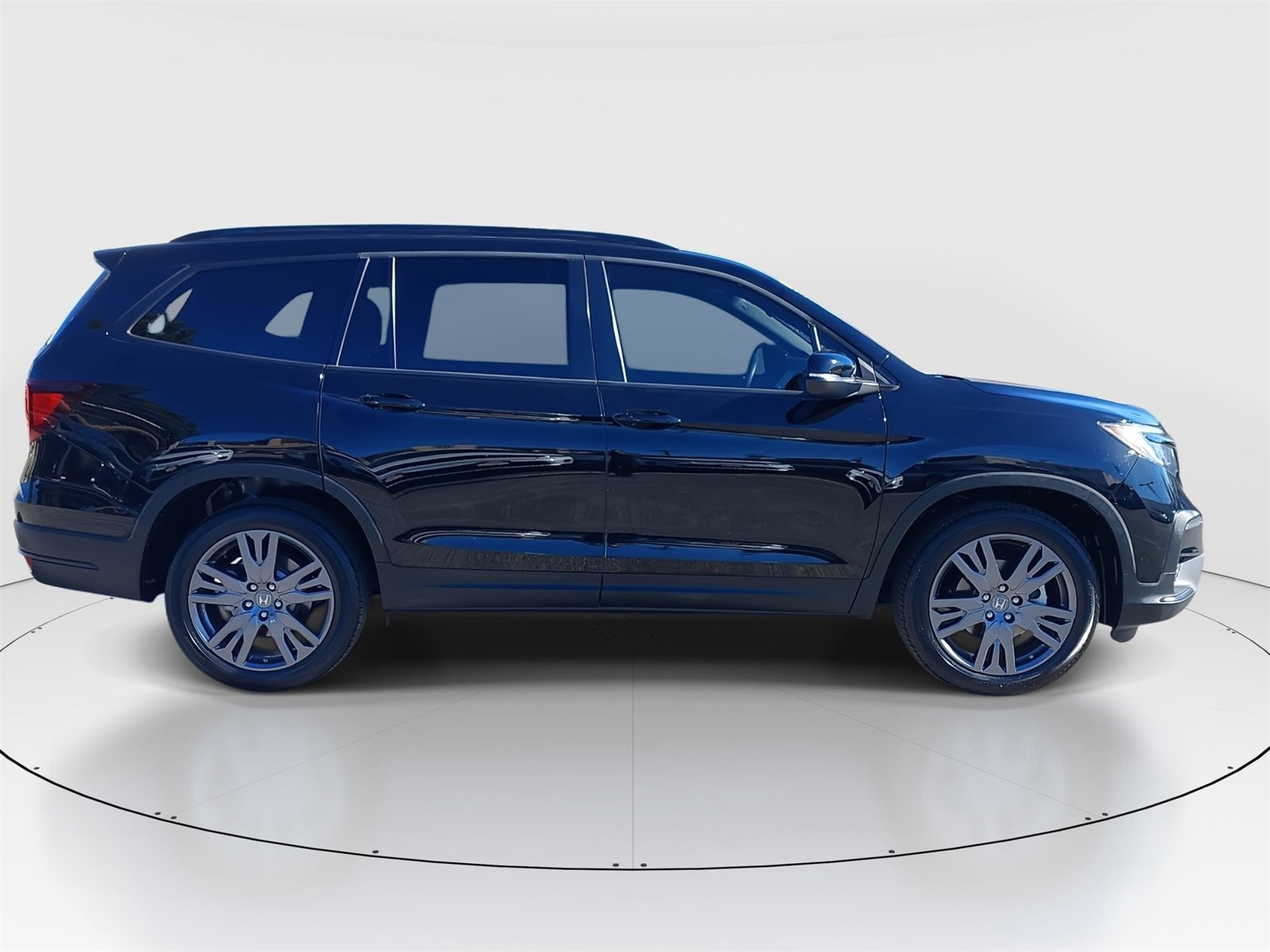 Certified 2022 Honda Pilot Sport image 4