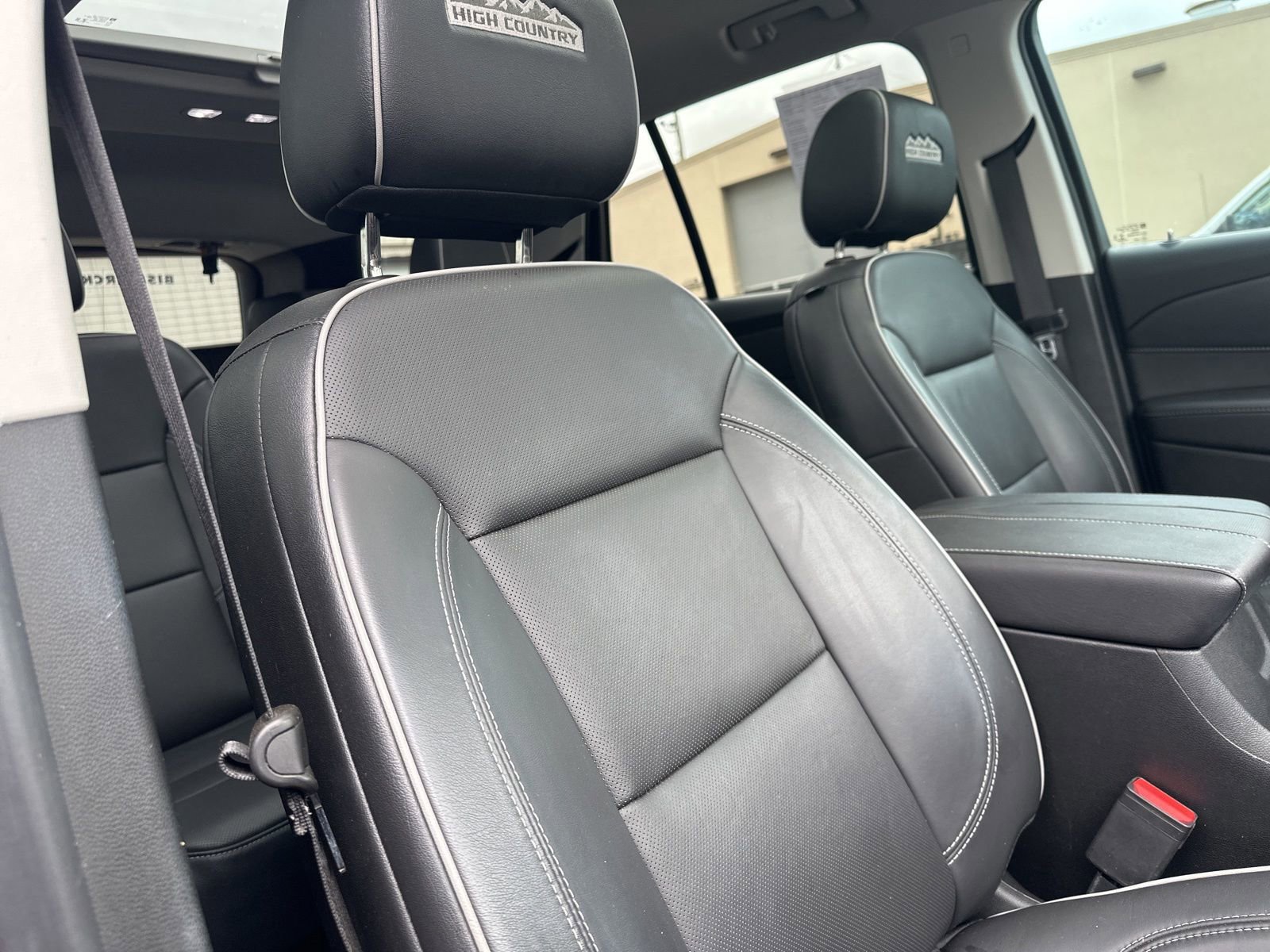 Used 2021 Chevrolet Traverse High Country FWD image 35