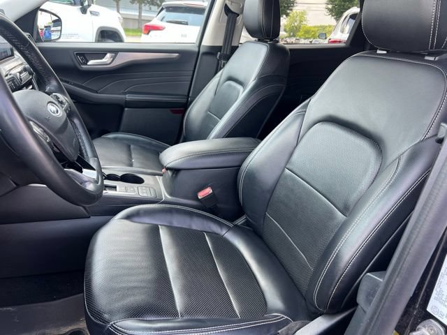 Used 2022 Ford Escape Titanium AWD/4WD image 22