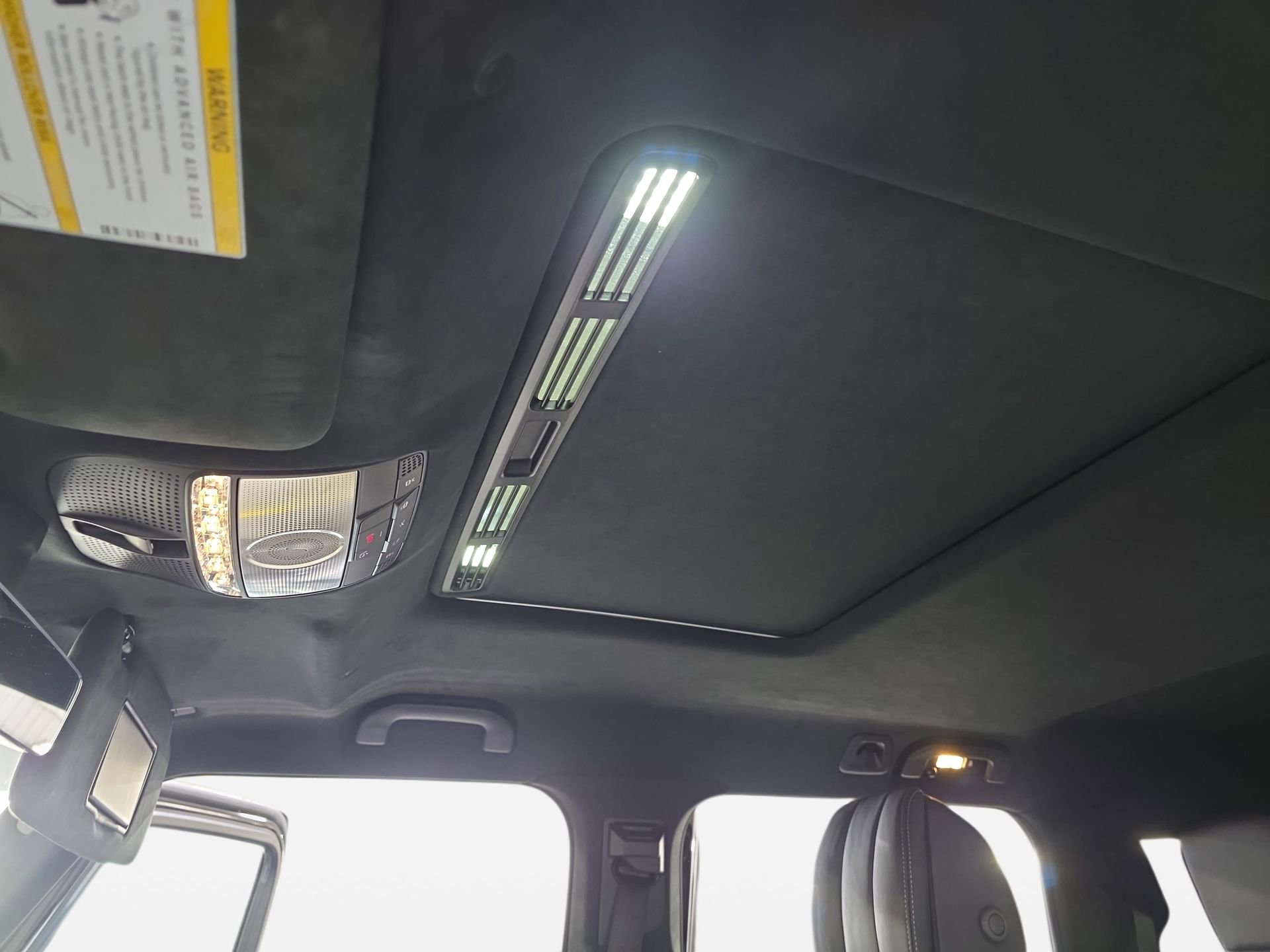 Used 2024 Mercedes-Benz G 550 image 29