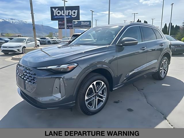 Certified 2025 Audi Q5 Premium w/ Convenience Package image 7