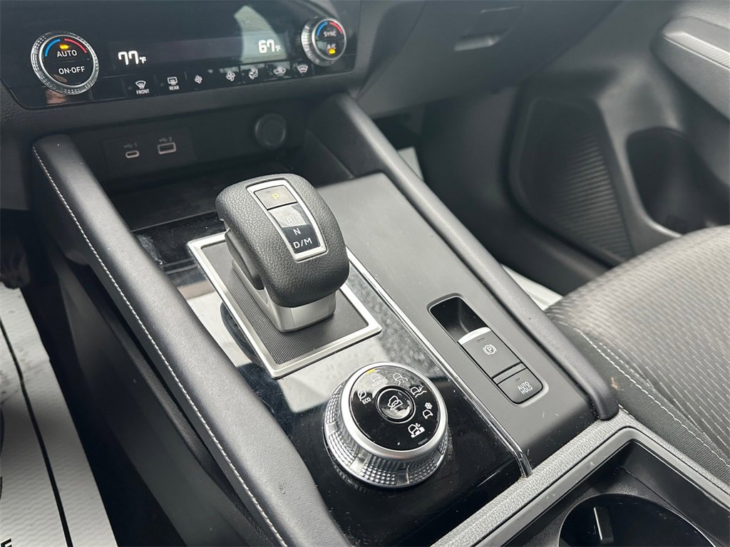 Used 2023 Mitsubishi Outlander ES image 21