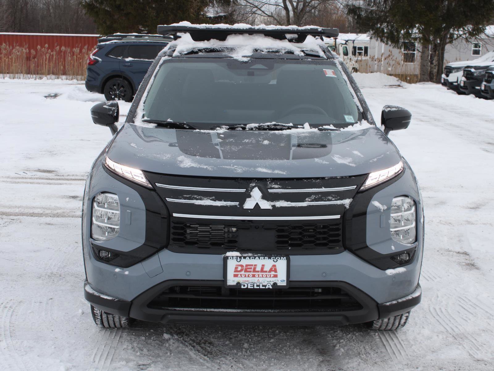 New 2026 Mitsubishi Outlander Trail Edition image 2