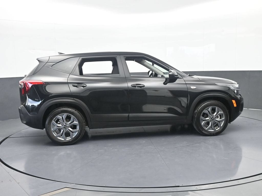 Used 2026 Kia Seltos LX FWD image 7
