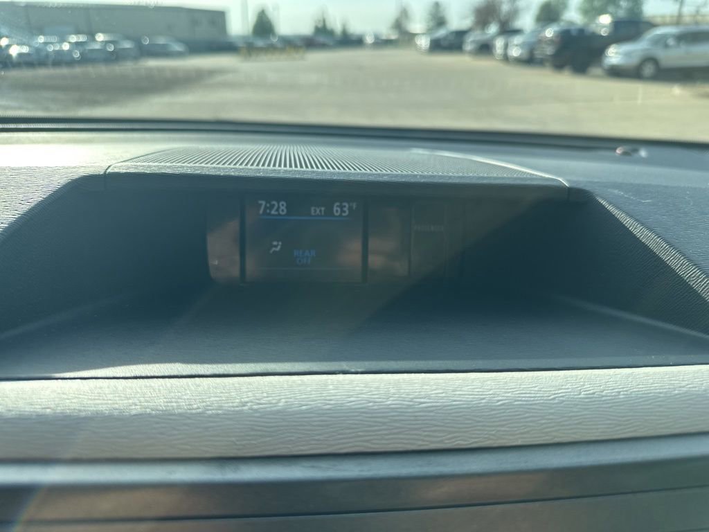 Used 2013 Toyota Sienna LE FWD image 3