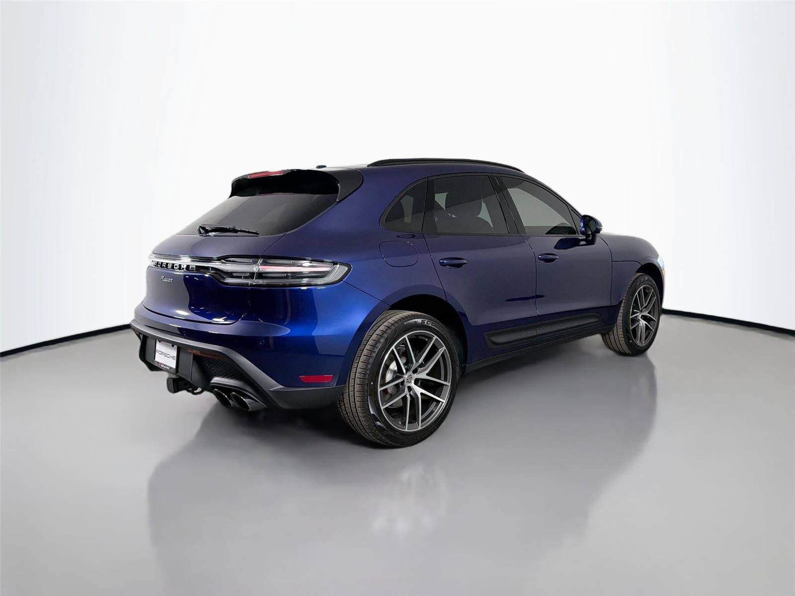 Certified 2026 Porsche Macan Turbo AWD/4WD image 7