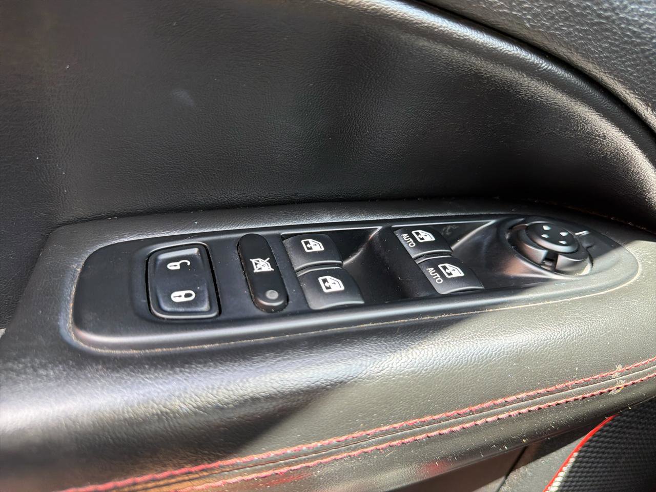 Used 2017 Jeep Compass Trailhawk w/ Leather Interior Group AWD/4WD image 19