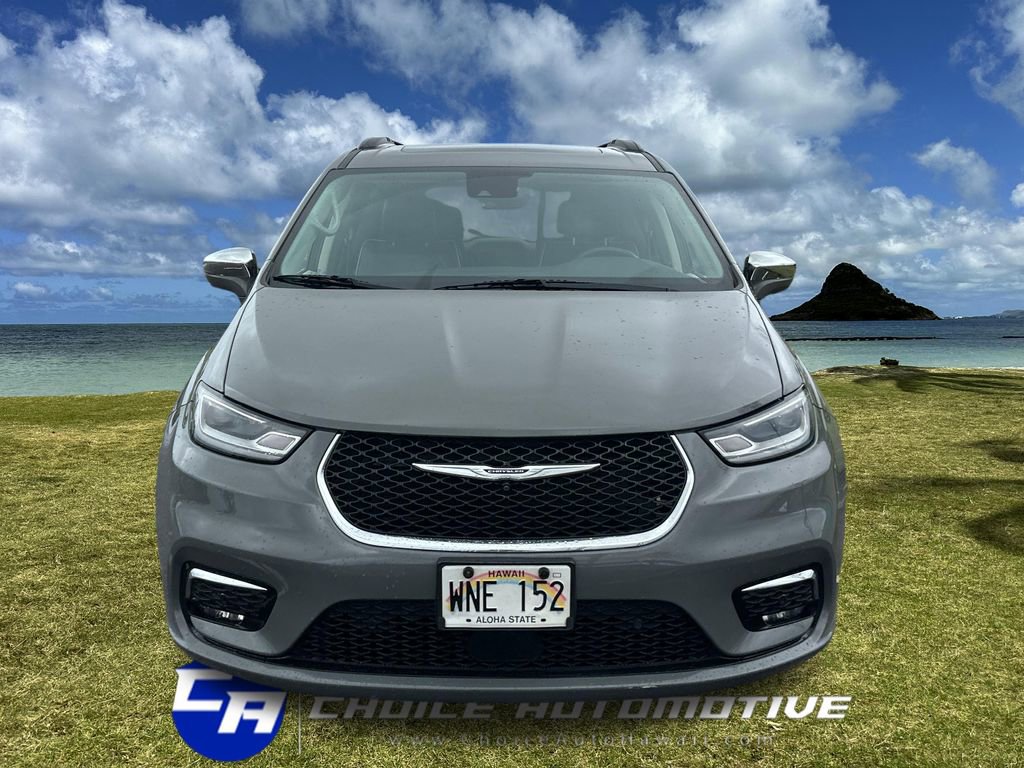 Used 2022 Chrysler Pacifica Limited image 11