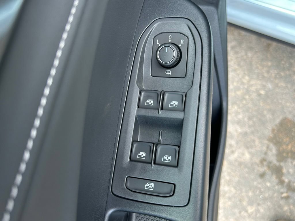 New 2026 Volkswagen Taos SE FWD image 20