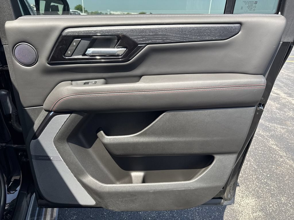 New 2026 GMC Yukon XL AT4 Ultimate AWD/4WD image 37