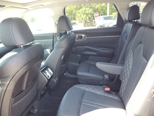 Certified 2023 Kia Sorento SX Prestige AWD/4WD image 8