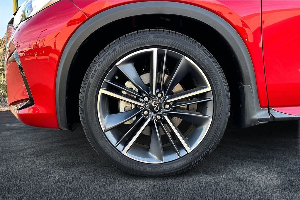 Used 2025 INFINITI QX50 Sport image 9