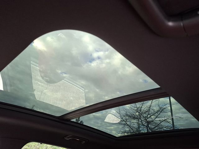 Used 2024 Genesis GV70 2.5T w/ Sport Prestige Package image 16