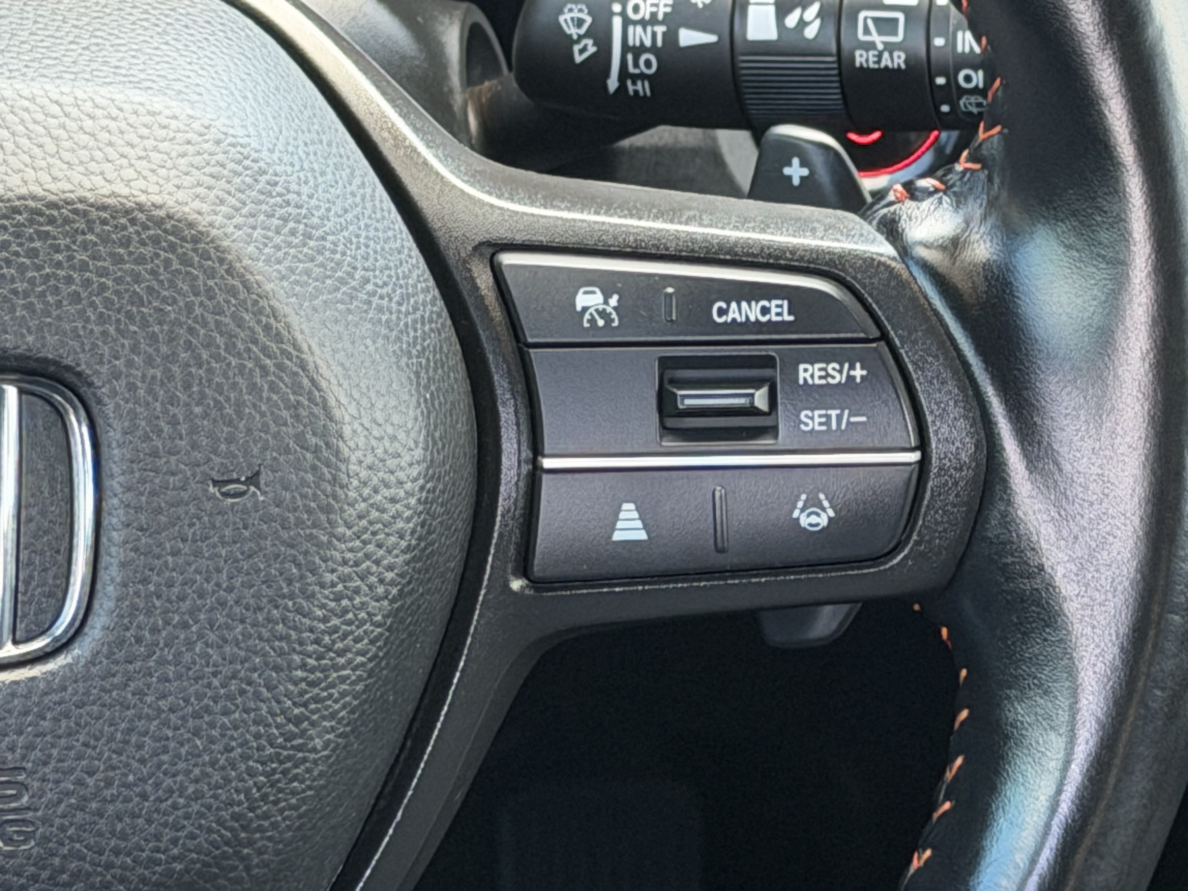 Used 2025 Honda CR-V Sport image 14