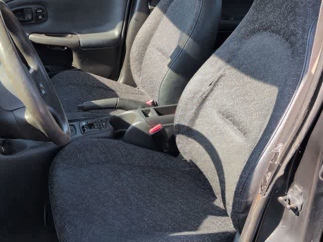 Used 2002 Saturn S-Series SL1 w/ SL1 Option Pkg 1 FWD image 14