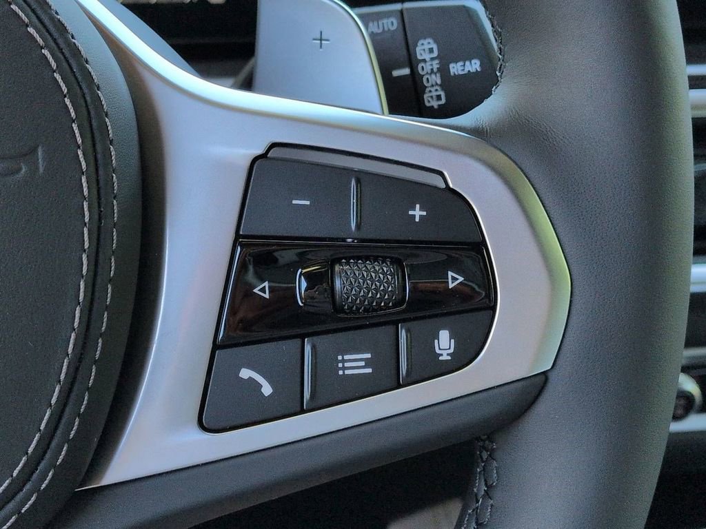 New 2026 BMW X5 xDrive50e w/ Executive Package image 26