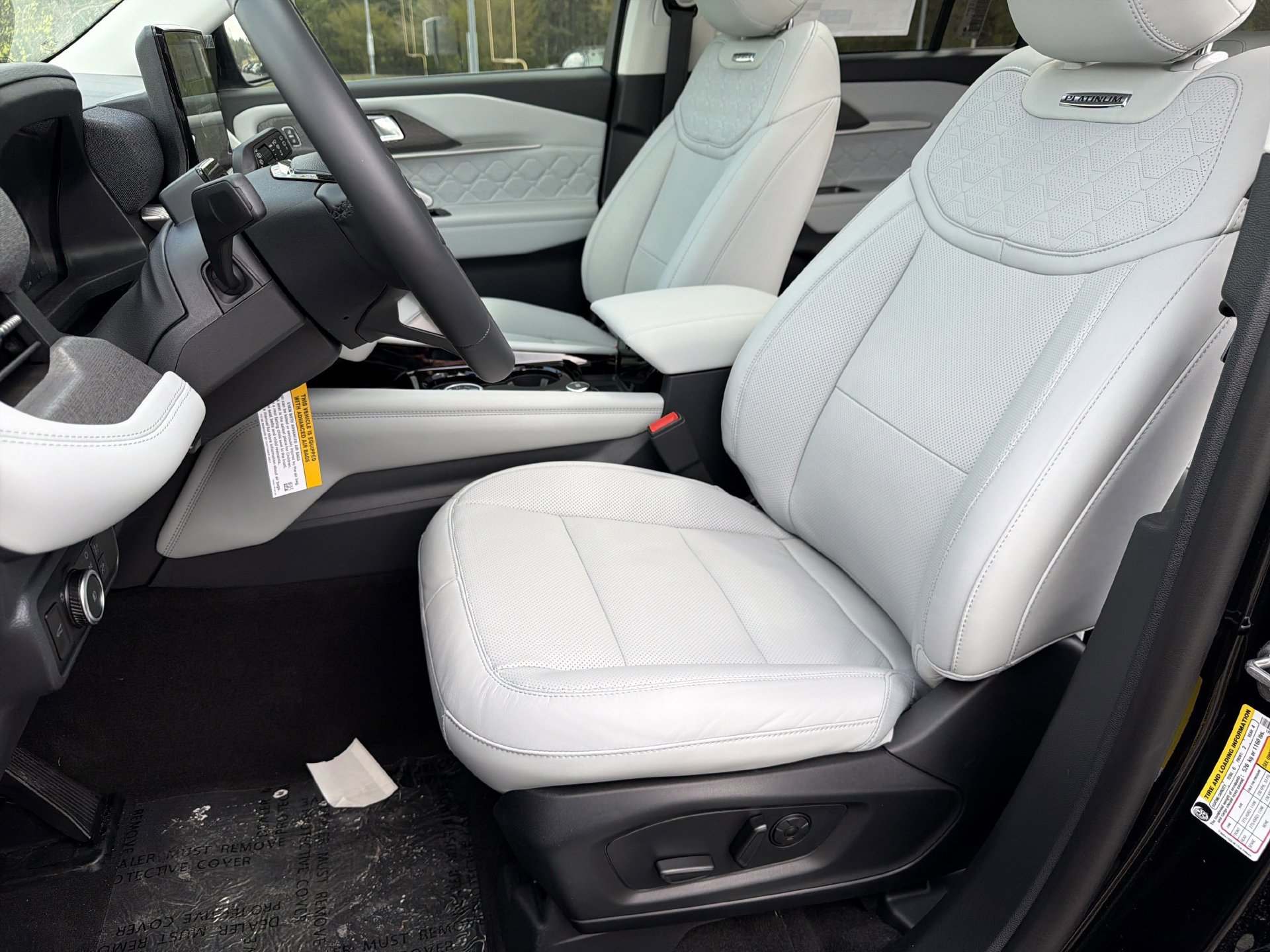 New 2026 Ford Explorer Platinum w/ LUX Leather Package AWD/4WD image 19