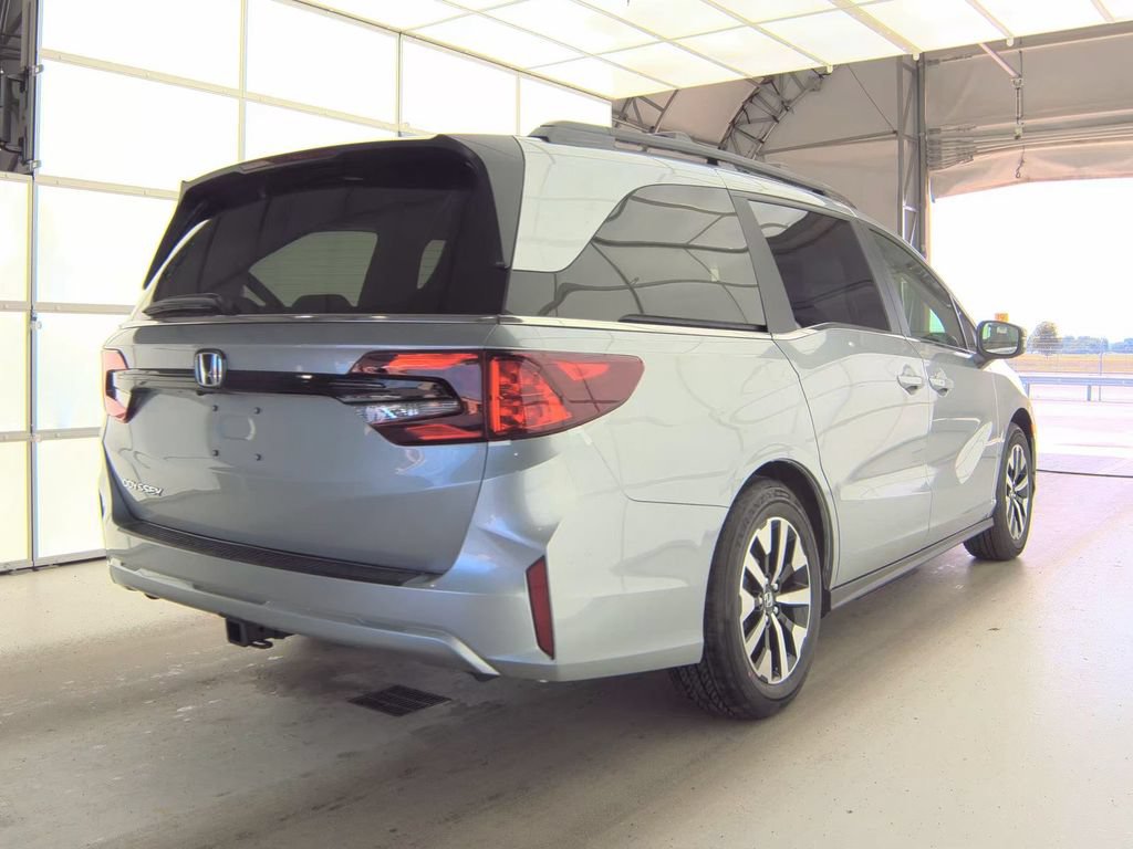 Used 2026 Honda Odyssey EX-L image 5