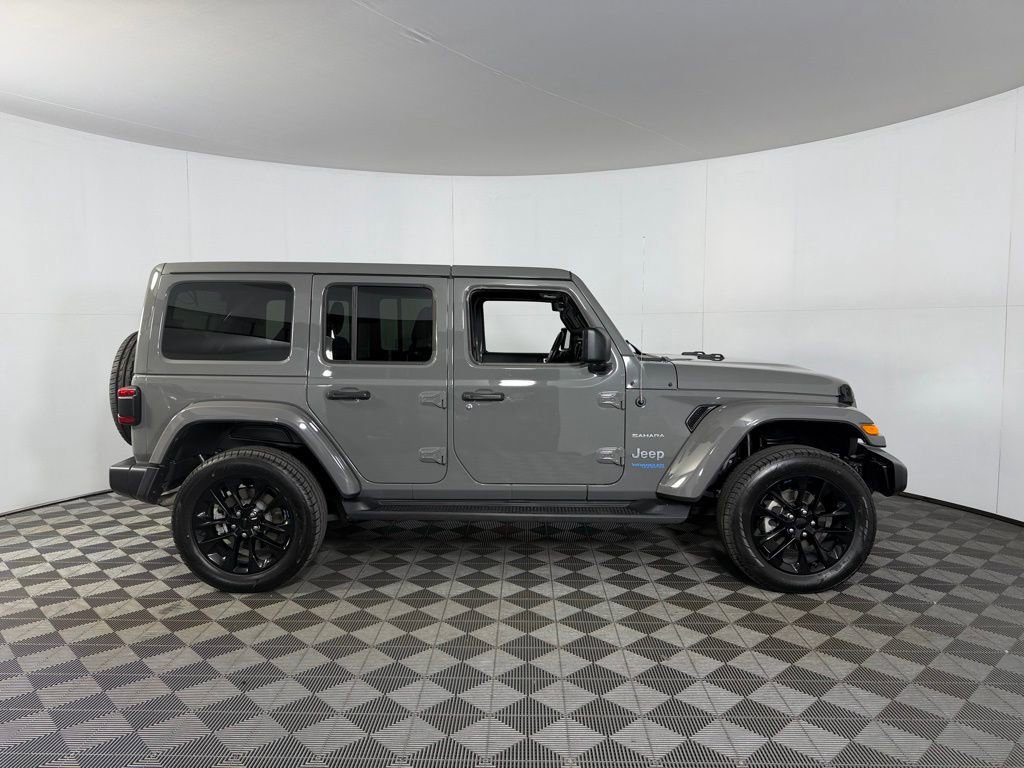 Used 2022 Jeep Wrangler Unlimited Sahara w/ Cold Weather Group image 6