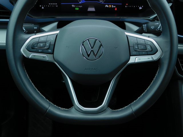 Used 2024 Volkswagen Taos SE image 15