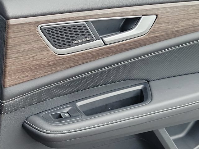 Certified 2024 Volkswagen Atlas SEL Premium R-Line AWD/4WD image 7