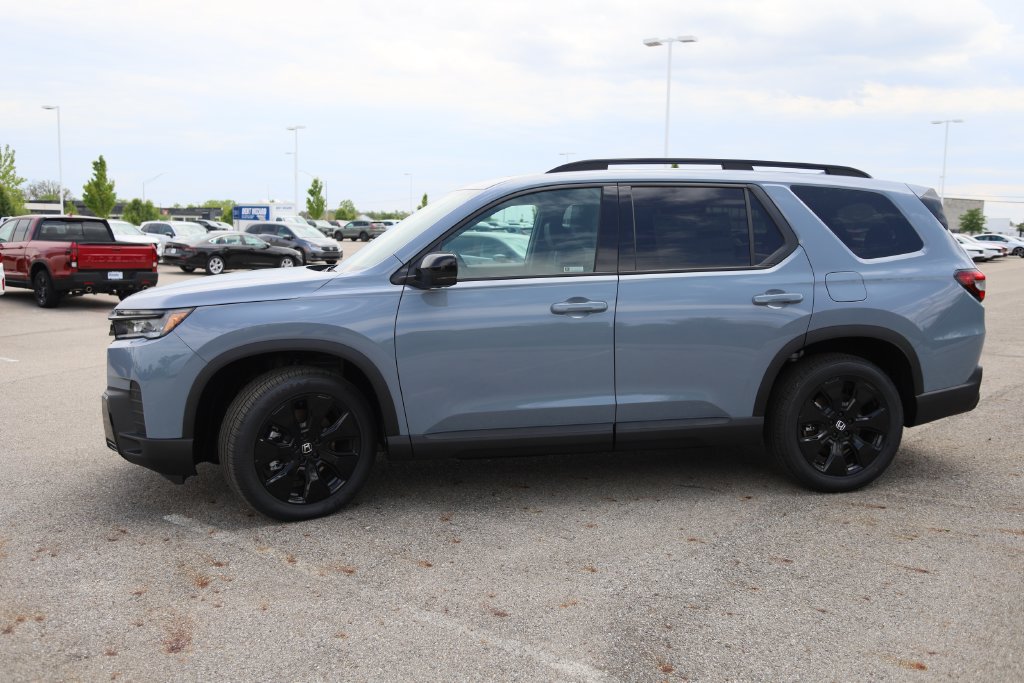 New 2026 Honda Pilot Black Edition image 8