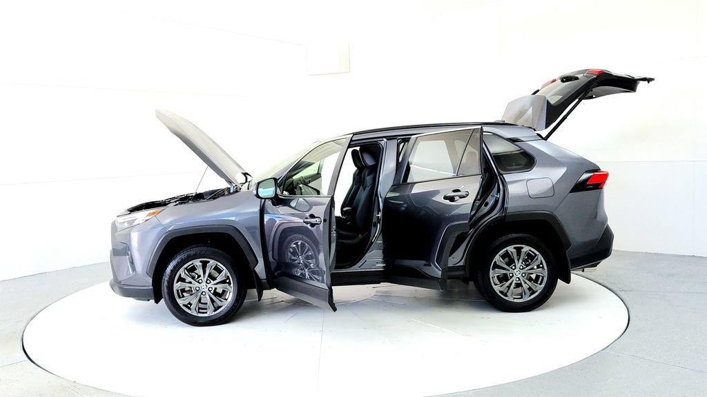 Used 2023 Toyota RAV4 XLE Premium AWD/4WD image 10