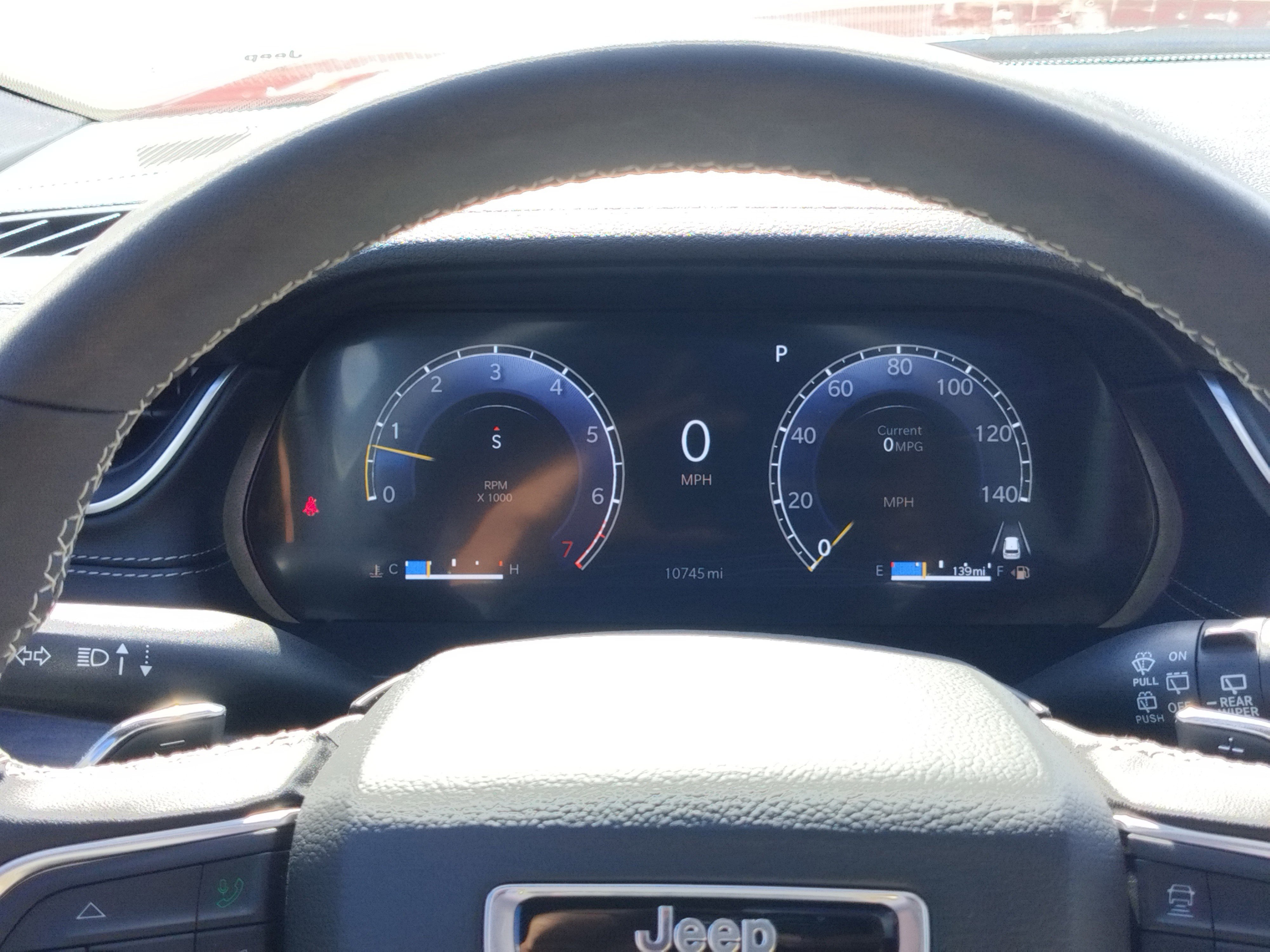 Used 2025 Jeep Grand Cherokee L Limited w/ Luxury Tech Group II image 24