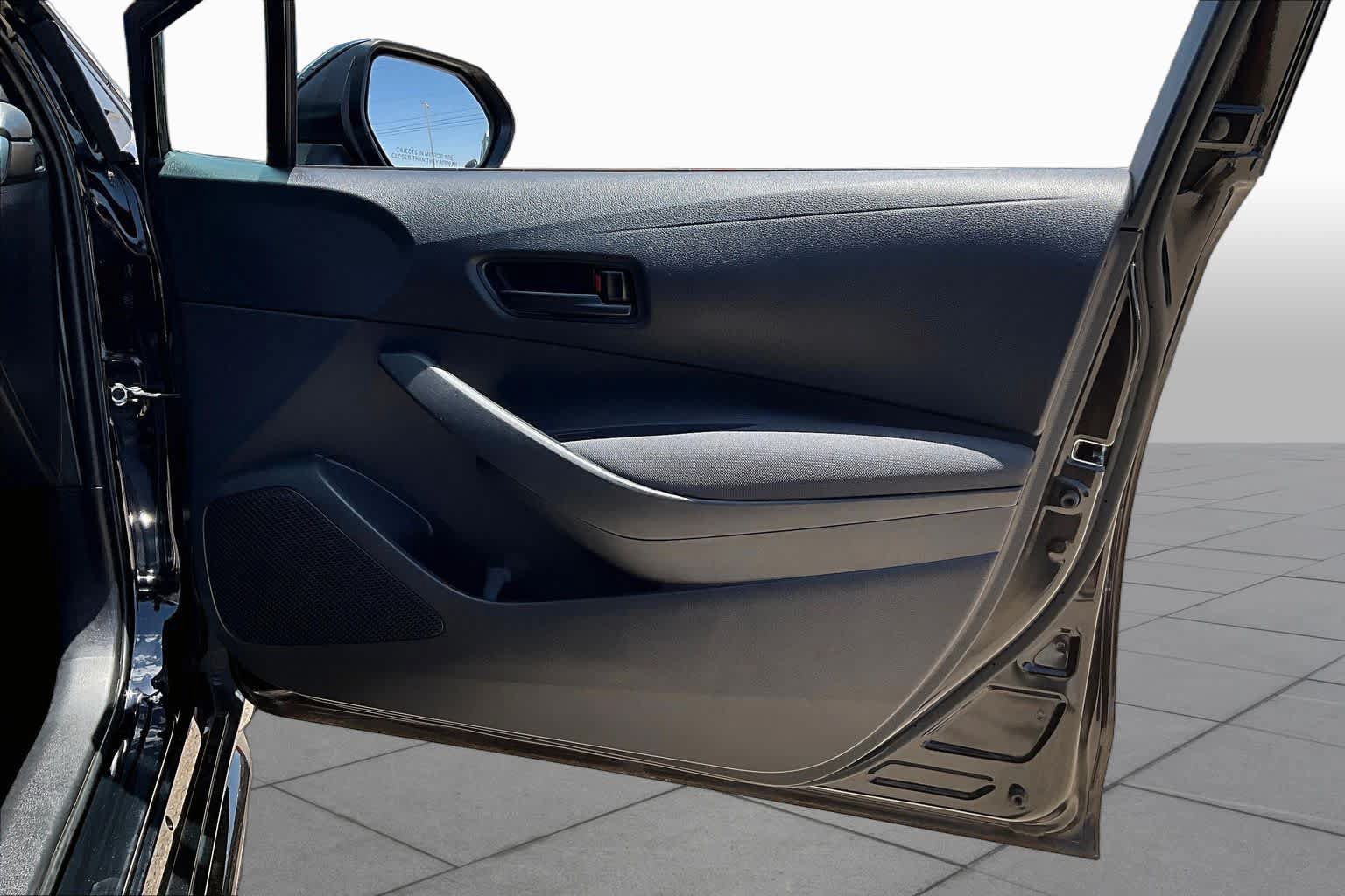 Used 2024 Toyota Corolla LE FWD image 22