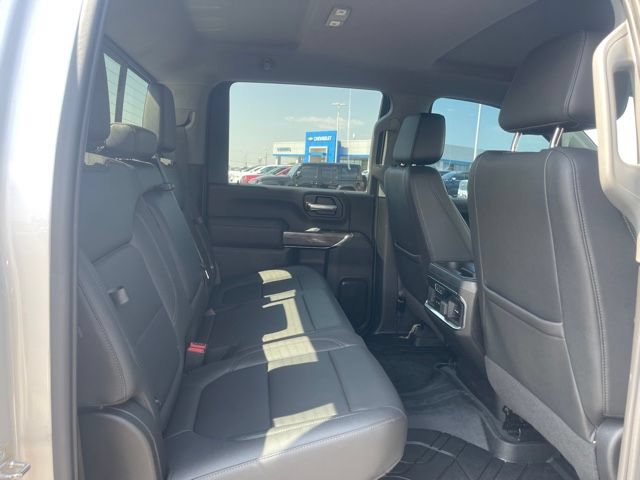 Used 2022 Chevrolet Silverado 2500 LTZ w/ LTZ Convenience Package AWD/4WD image 16