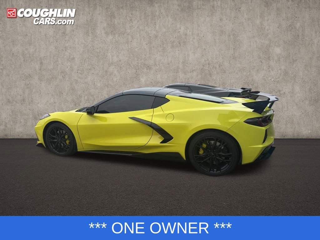 Used 2023 Chevrolet Corvette Stingray Preferred Cpe w/ Z51 Performance Package image 3