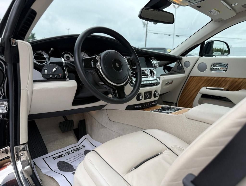 Used 2015 Rolls-Royce Wraith RWD image 22
