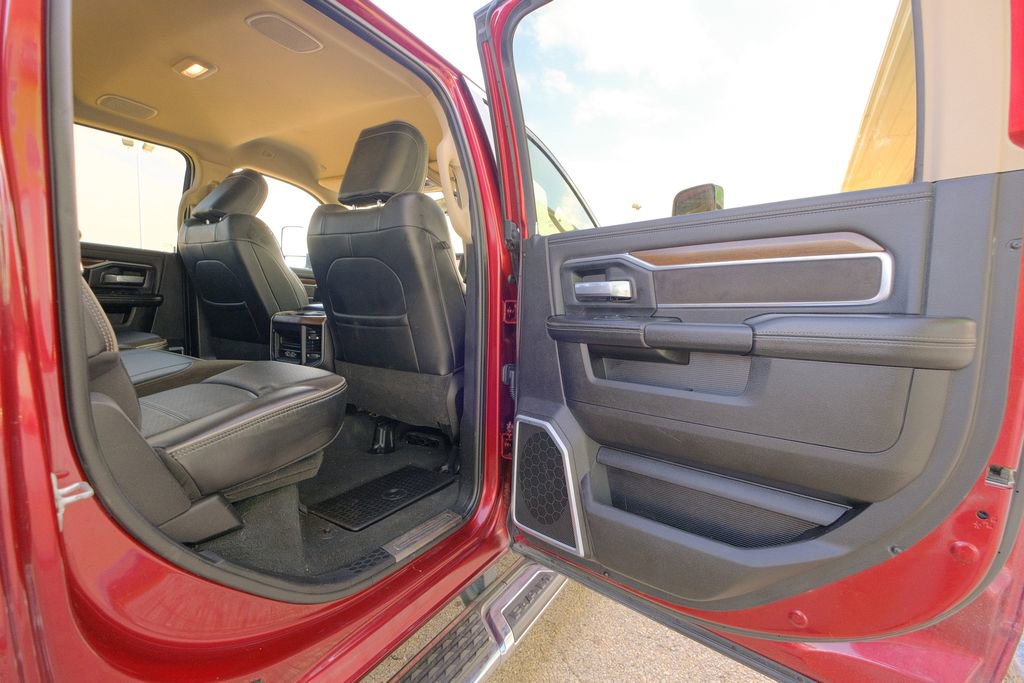 Used 2022 RAM 3500 Laramie image 17