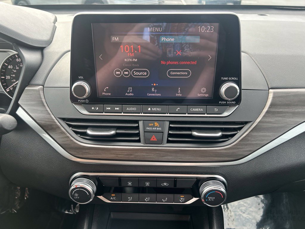 Used 2025 Nissan Altima 2.5 SV FWD image 26