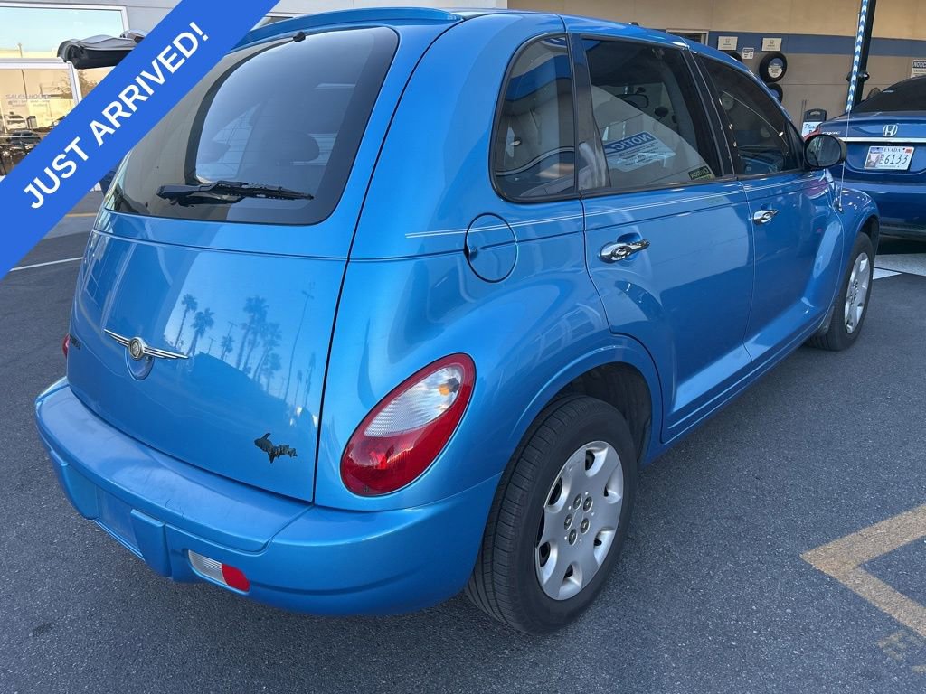 Used 2009 Chrysler PT Cruiser LX FWD image 3