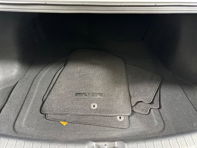 Used 2024 Kia Forte LXS w/ LXS Technology Package image 24